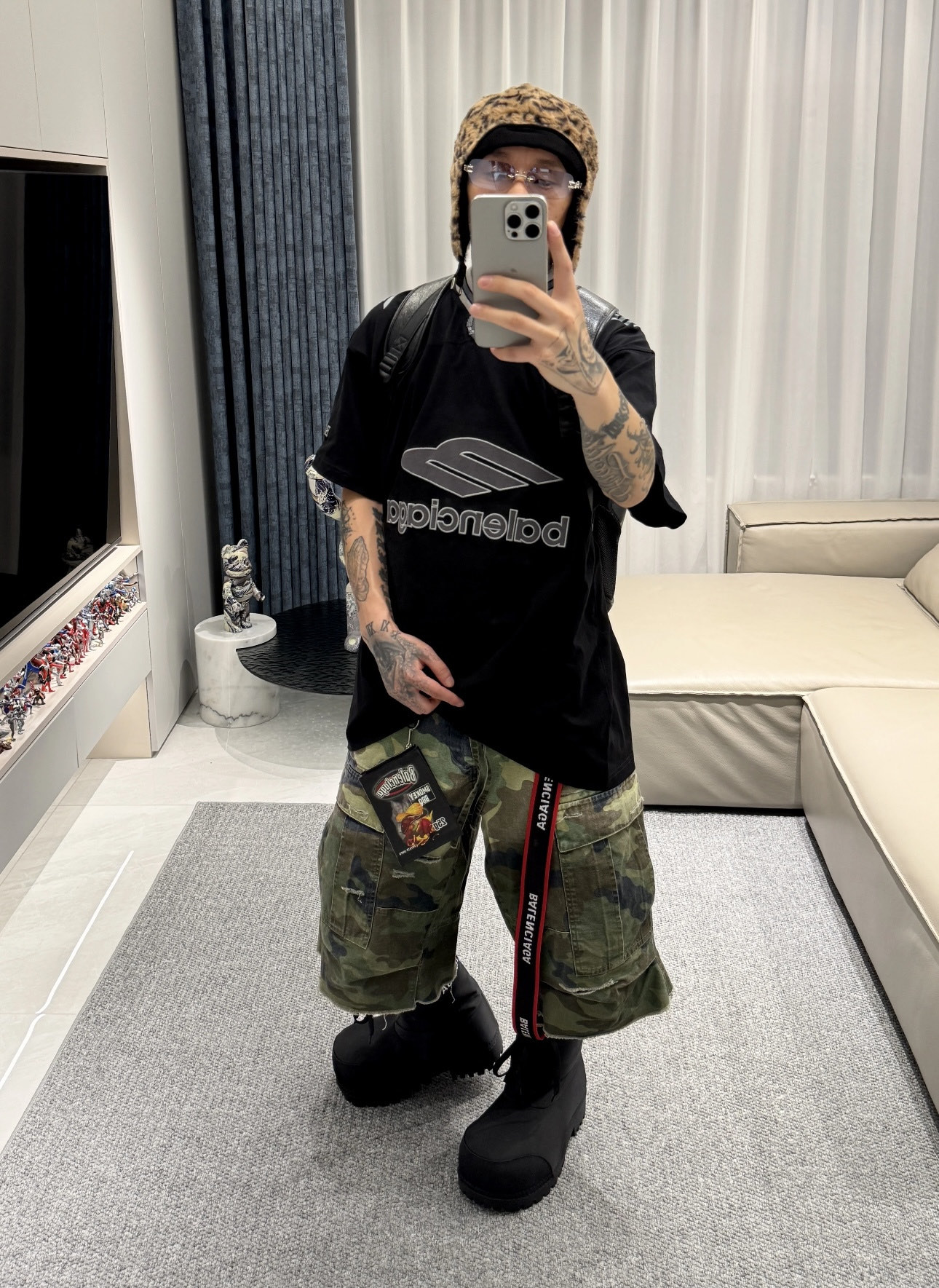 발렌시아가(Balenciaga) FOOTBALL 풋볼 3M 자수 반팔 티셔츠 의류