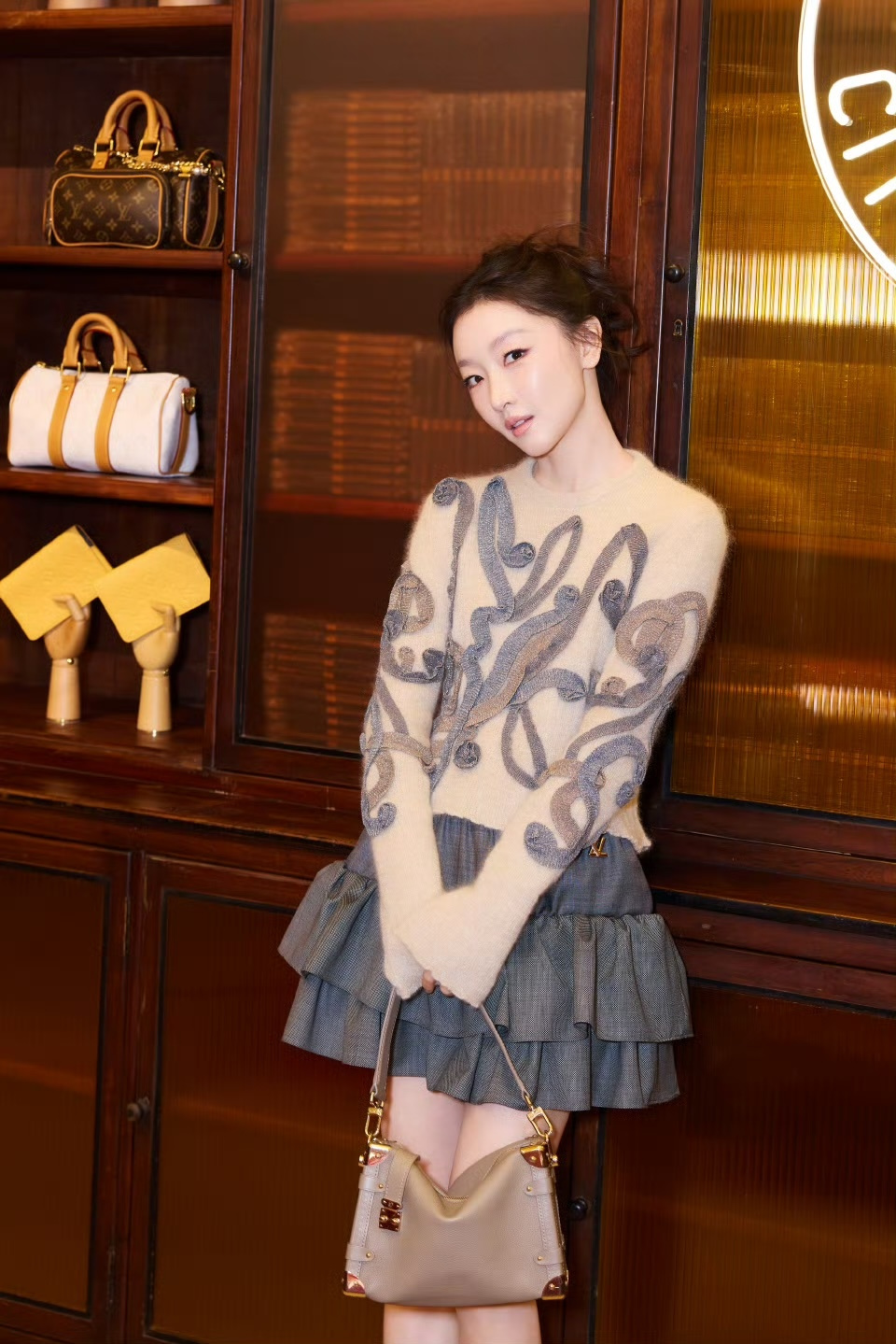 Louis Vuitton LV 루이비통 오트밀 스팽글 리본 모헤어 니트 의류