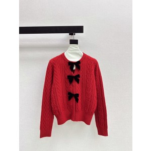 미우미우(MiuMiu) 뉴이어 레드 벨벳 리본 라운드넥 니트 의류