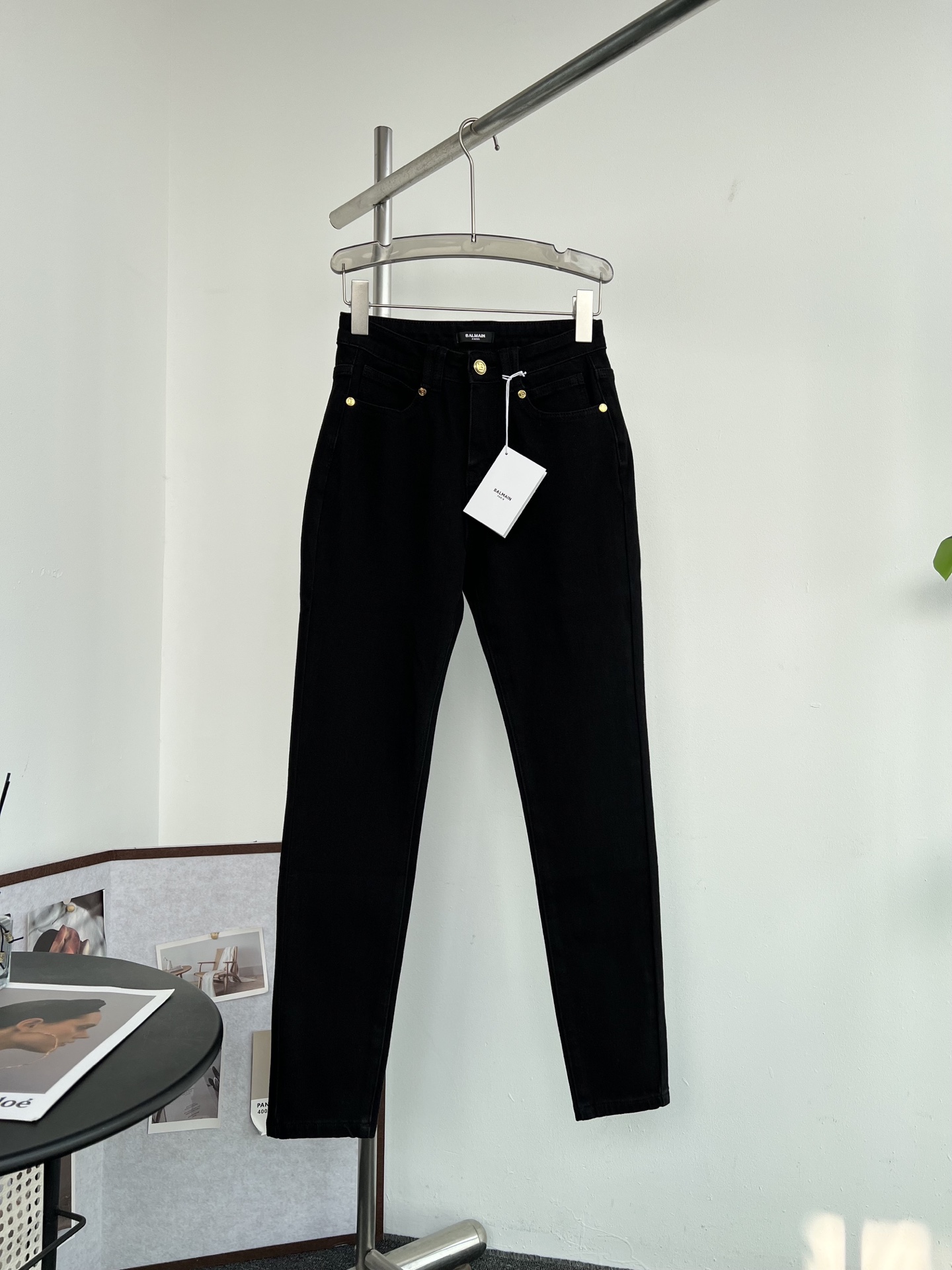 발망(Balmain) 윈터 에센셜 기모 슬림핏 데님 팬츠 바지 의류