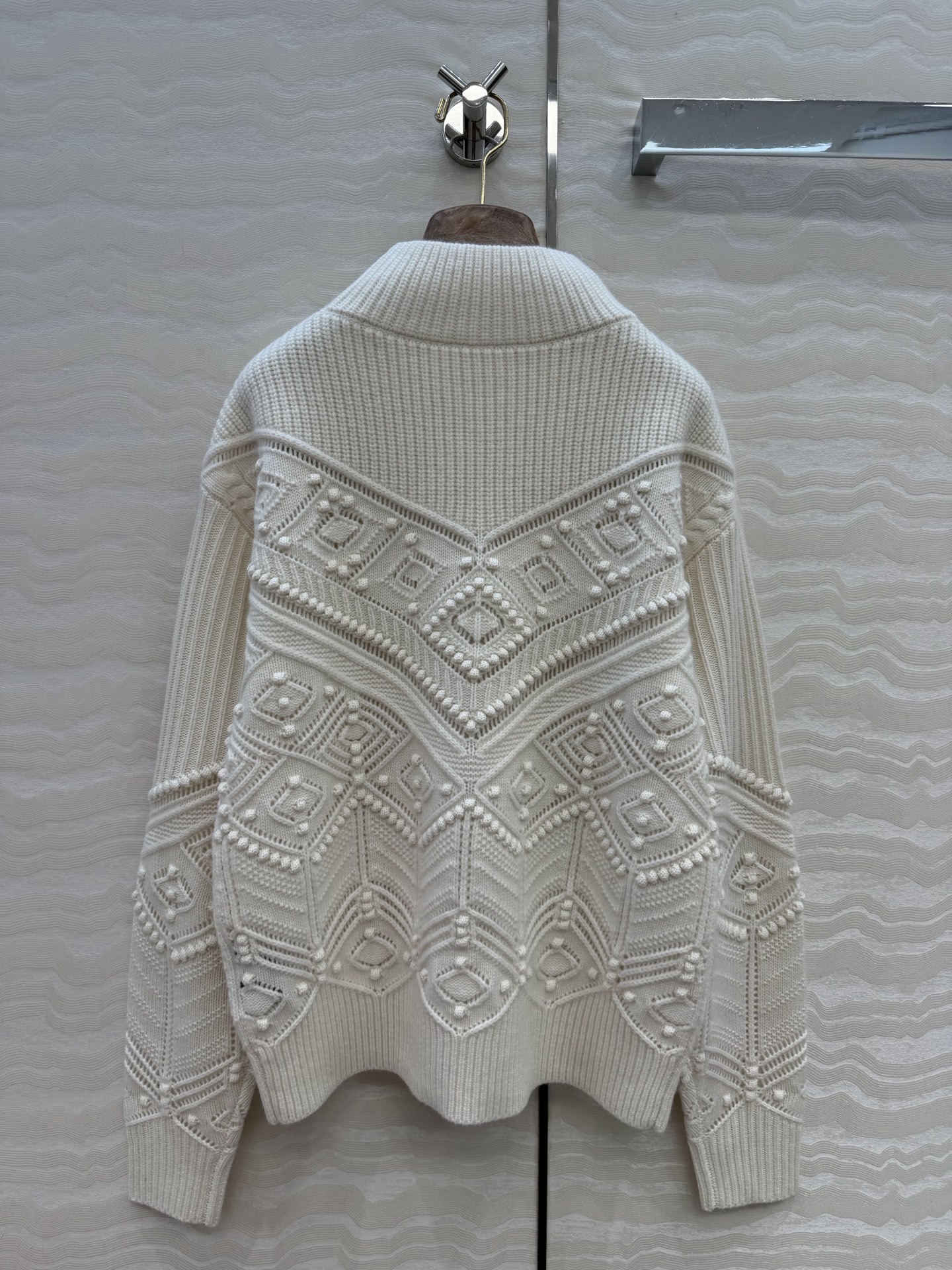 로로 피아나(Loro Piana) LP 펀칭 아가일 캐시미어 니트 의류