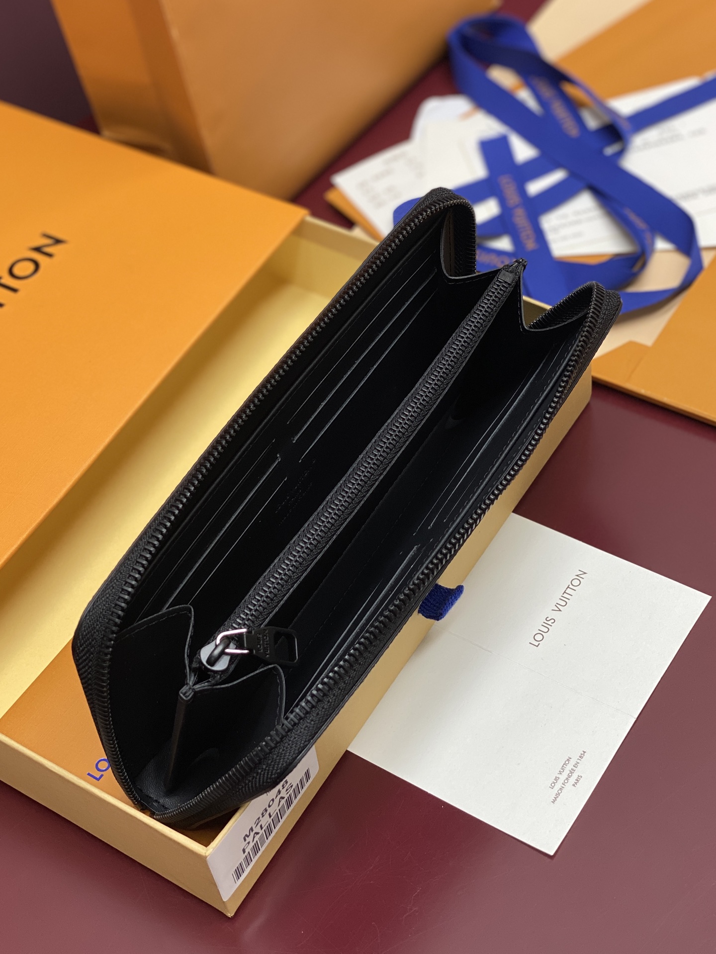 루이비통(LV) M28048 지피 호라이즌탈(Zippy Horizontal) 월렛 지갑 - 미드나잇 블랙 장지갑