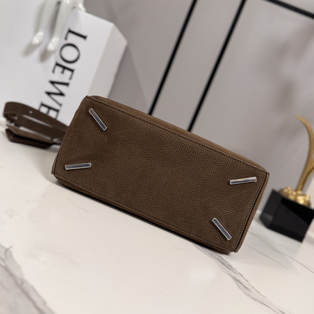 로에베(Loewe) 스몰 Featherlight Puzzle 페더라이트 퍼즐백 - 그레인 누벅 가방