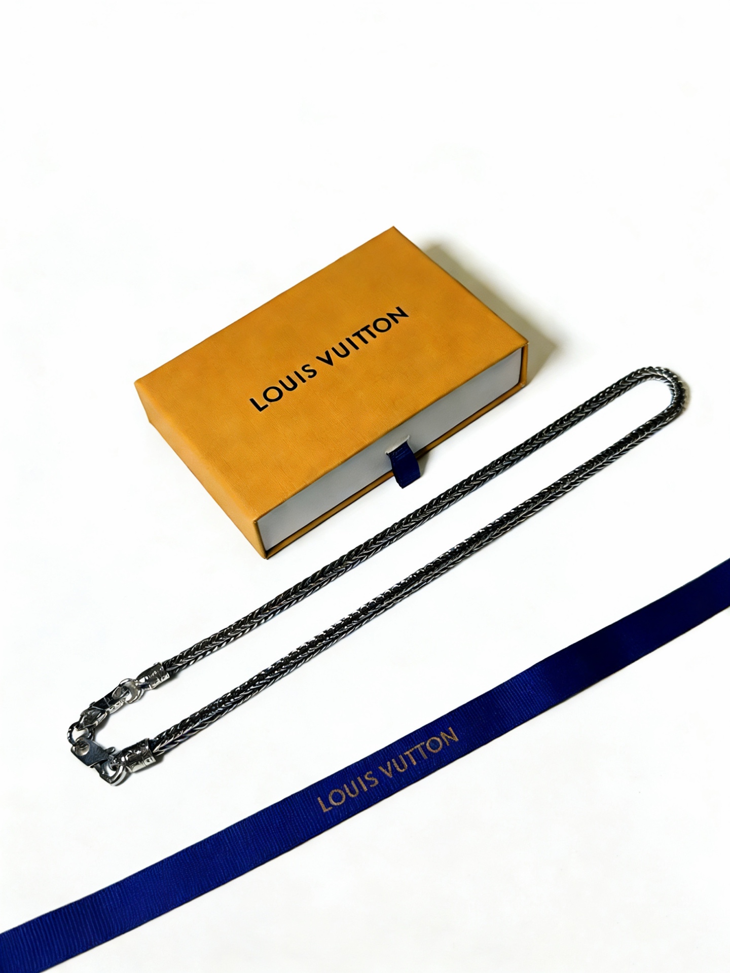 루이비통(LV) 빈티지 실버 펑크 롱 목걸이 악세사리