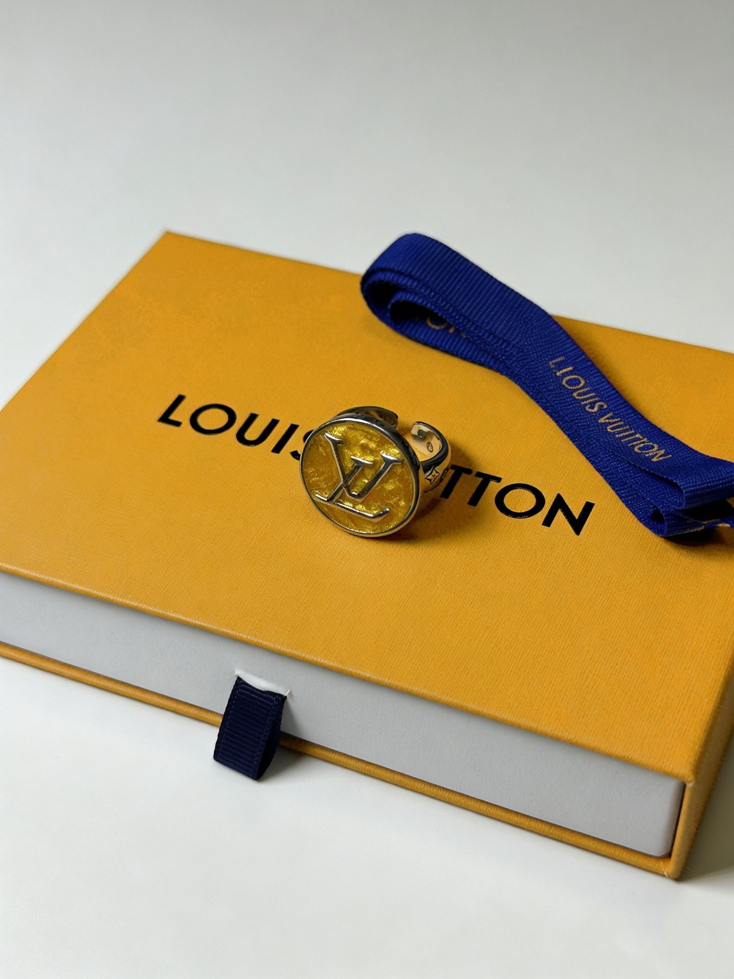 루이비통(LV) 빈티지 실버 오픈형 펑크 반지 링 악세사리