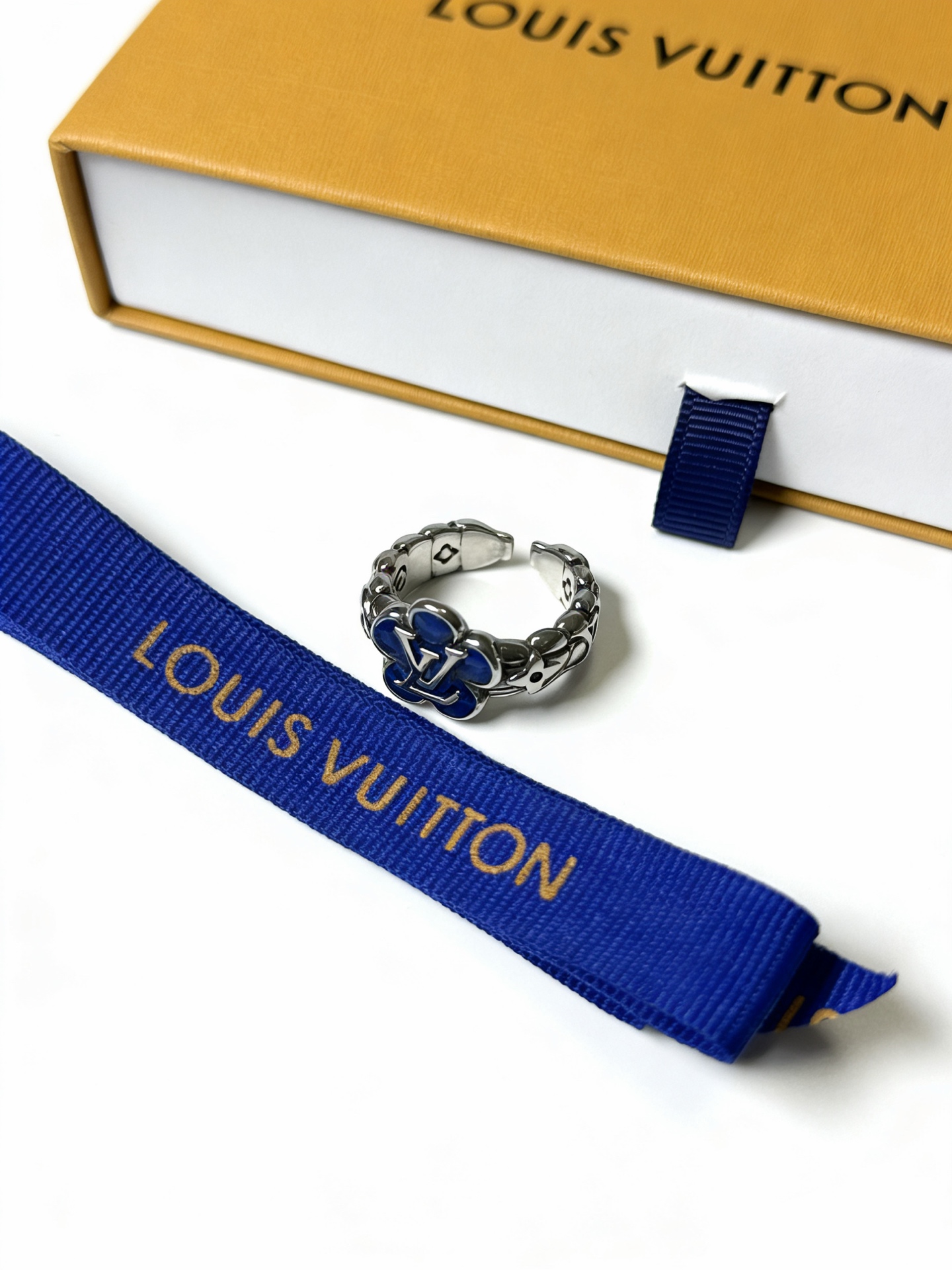 루이비통(LV) 빈티지 오픈형 펑크 링 반지 악세사리