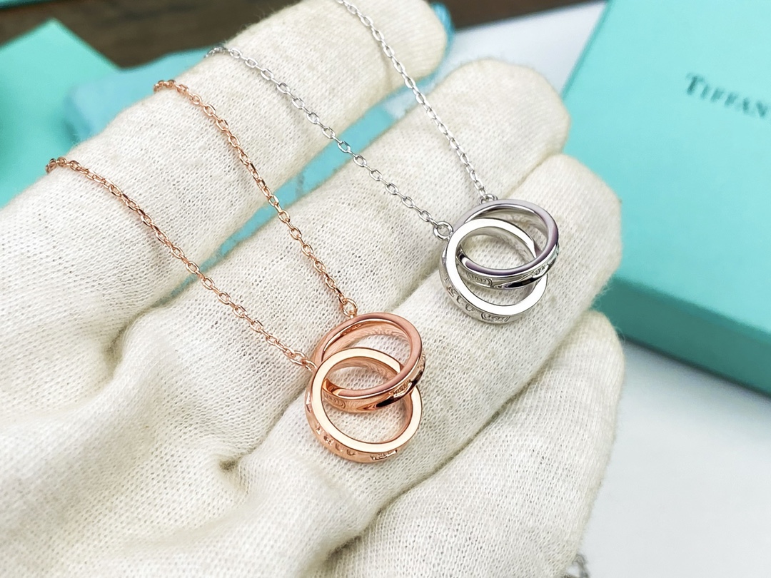 티파니앤코(Tiffany & Co.) 클래식 1837 인터로킹(두 줄) 목걸이 악세사리