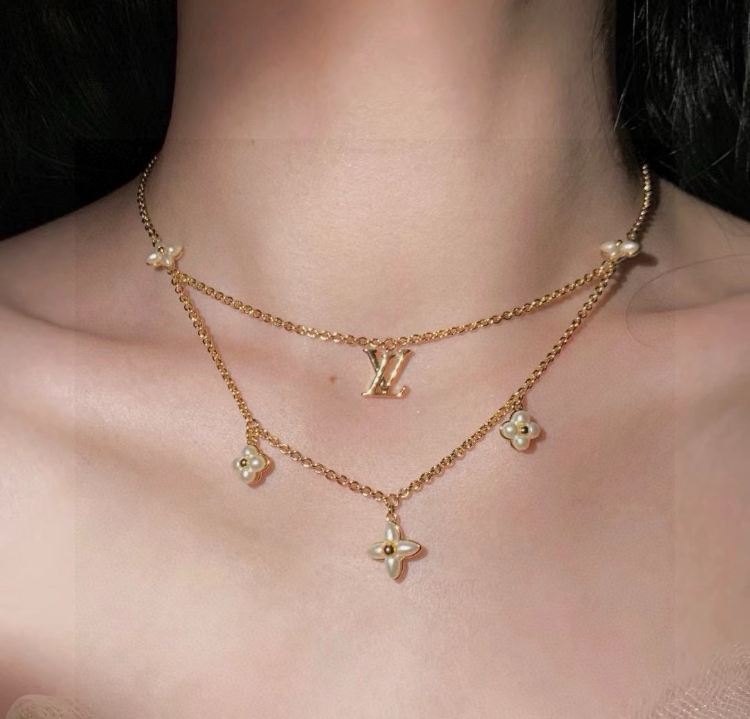 루이비통 LV 시그니처 로고 목걸이 (정밀 공정판) 악세사리