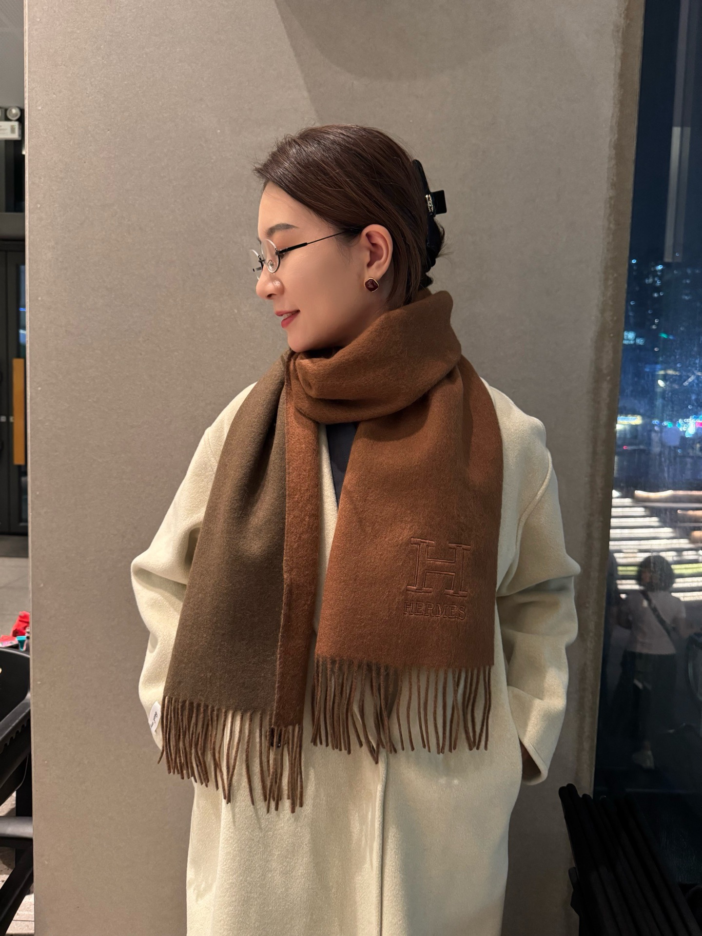 Hermes 에르메스 · 리버서블 H 엠브로이더리 머플러 목도리 스카프