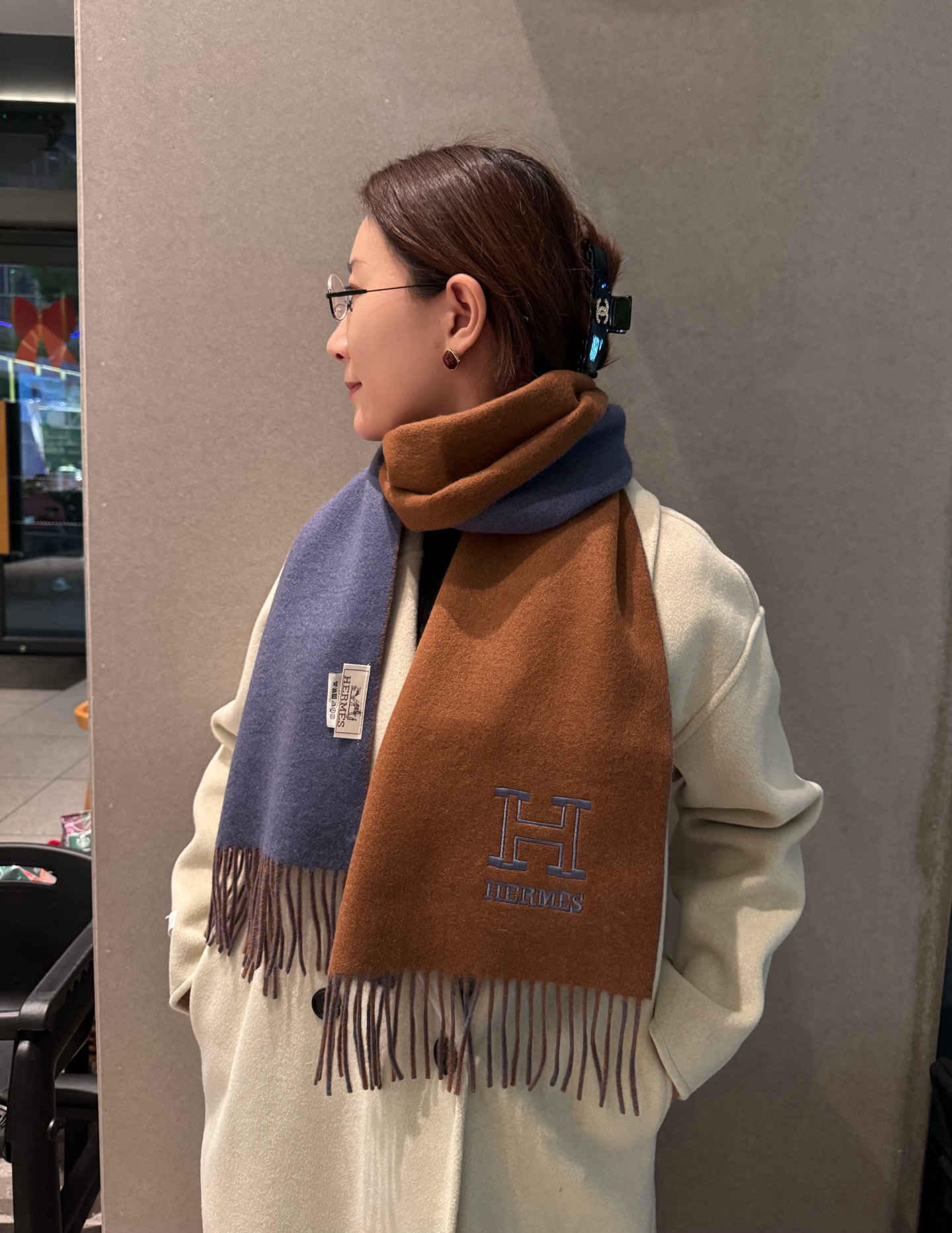 Hermes 에르메스 · 리버서블 H 엠브로이더리 머플러 목도리 스카프