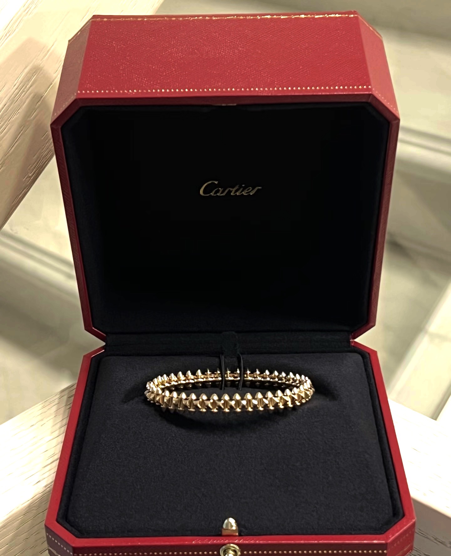 Cartier 까르띠에 · 신형 스터드(리벳) 뱅글 팔찌 악세사리