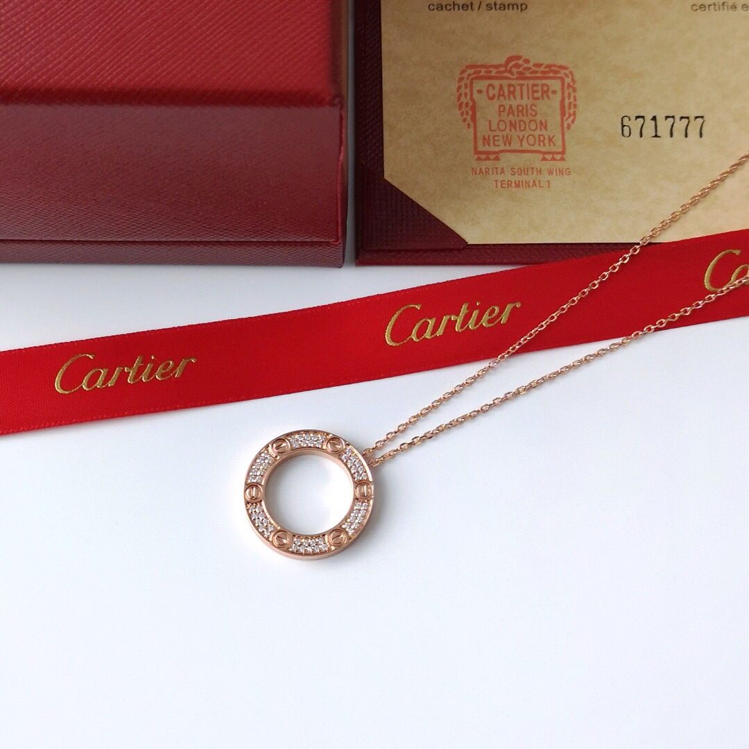Cartier 까르띠에 · 클래식 LOVE 풀다이아 원반 목걸이 악세사리