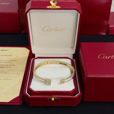 Cartier 까르띠에 팬더(Panthère) 다이아 뱅글 팔찌 악세사리