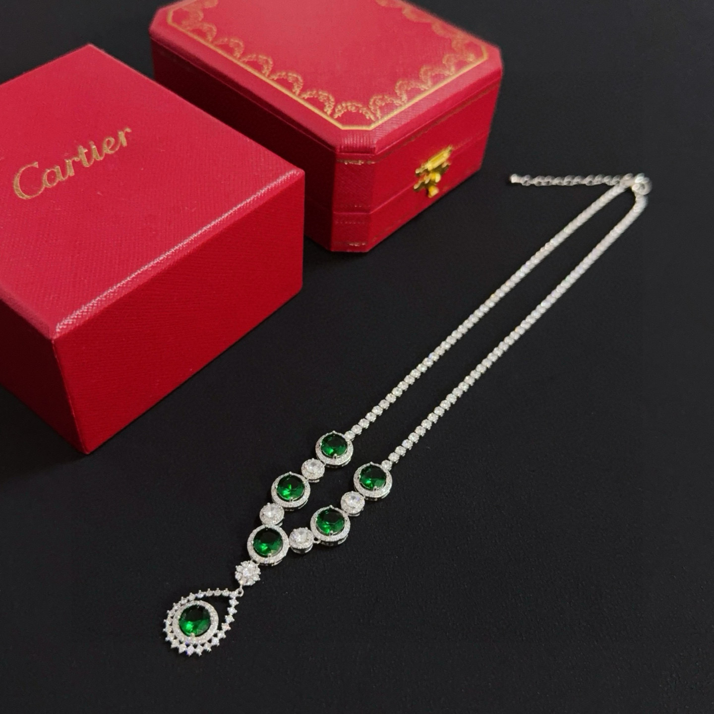 까르띠에 팬더 에메랄드 다이아 목걸이 (Panthère de Cartier Necklace) 악세사리