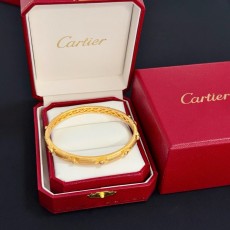 까르띠에 팬더 다이아 뱅글 (Panthère de Cartier Bangle) 팔찌 악세사리