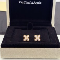 Van Cleef & Arpels VCA · 반클리프 아펠 알함브라 다이아 귀걸이 (Alhambra Earrings) 악세사리