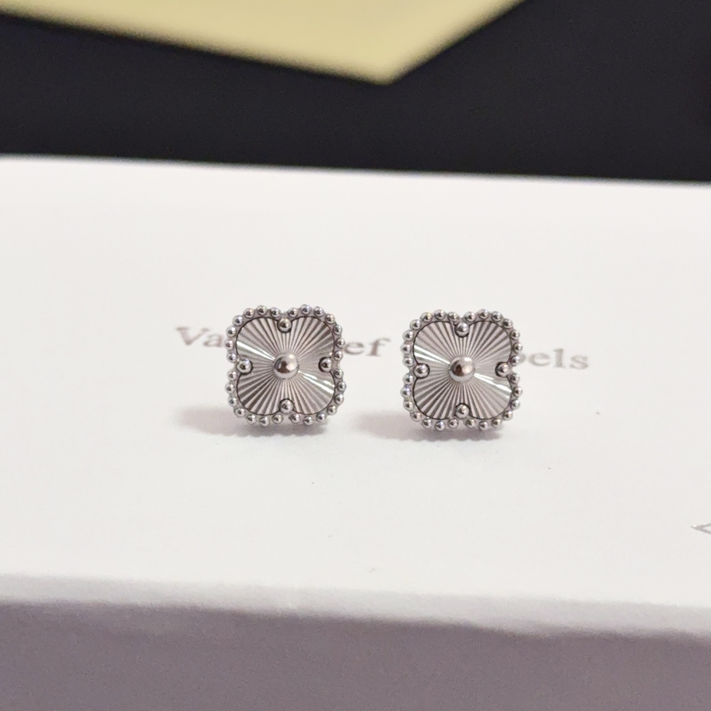 Van Cleef & Arpels VCA · 반클리프 아펠 알함브라 다이아 귀걸이 악세사리