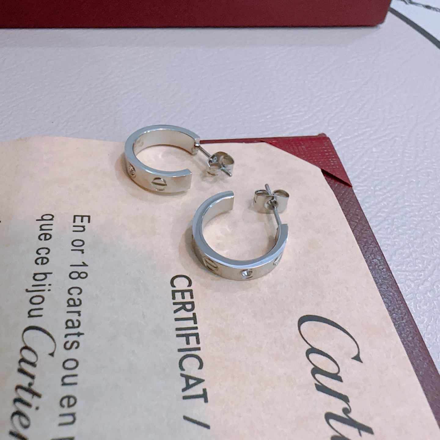 Cartier 까르띠에 · 러브 링 이어링 (Love Earrings) 귀걸이 악세사리