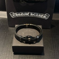 크롬하츠(Chrome Hearts) 십자가 가죽 코드 팔찌 (프리미엄) 악세사리