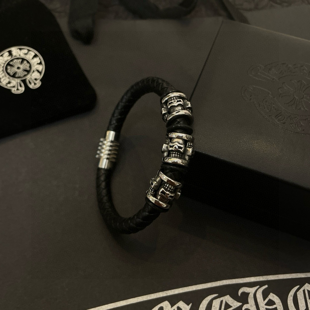 크롬하츠(Chrome Hearts) 스컬 가죽 코드 팔찌 악세사리