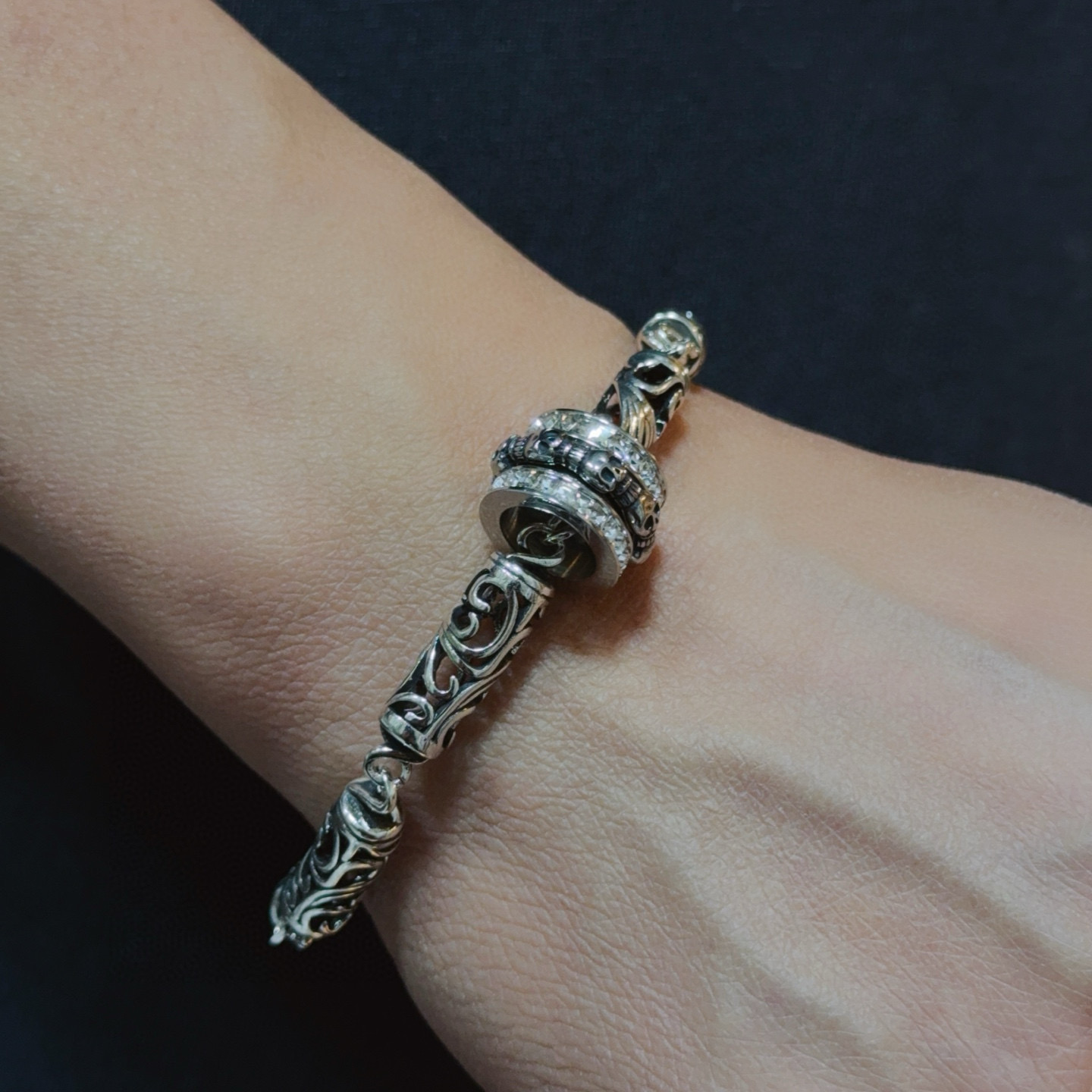 크롬하츠(Chrome Hearts) 시그니처 정공 체인 팔찌 악세사리