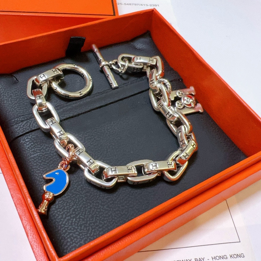 에르메스(Hermes) 프리미엄 쉐인 당크르 가드닝 팔찌 (가죽/메탈 혼합형) 악세사리