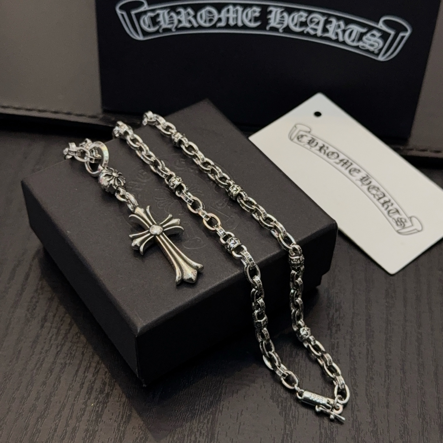 크롬하츠(Chrome Hearts) 클래식 크로스 볼 & 십자가 목걸이 악세사리