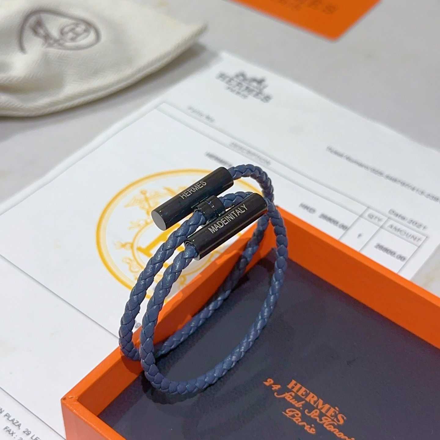 에르메스(Hermes) 프리미엄 쉐인 당크르 가죽 꼬임 팔찌 악세사리