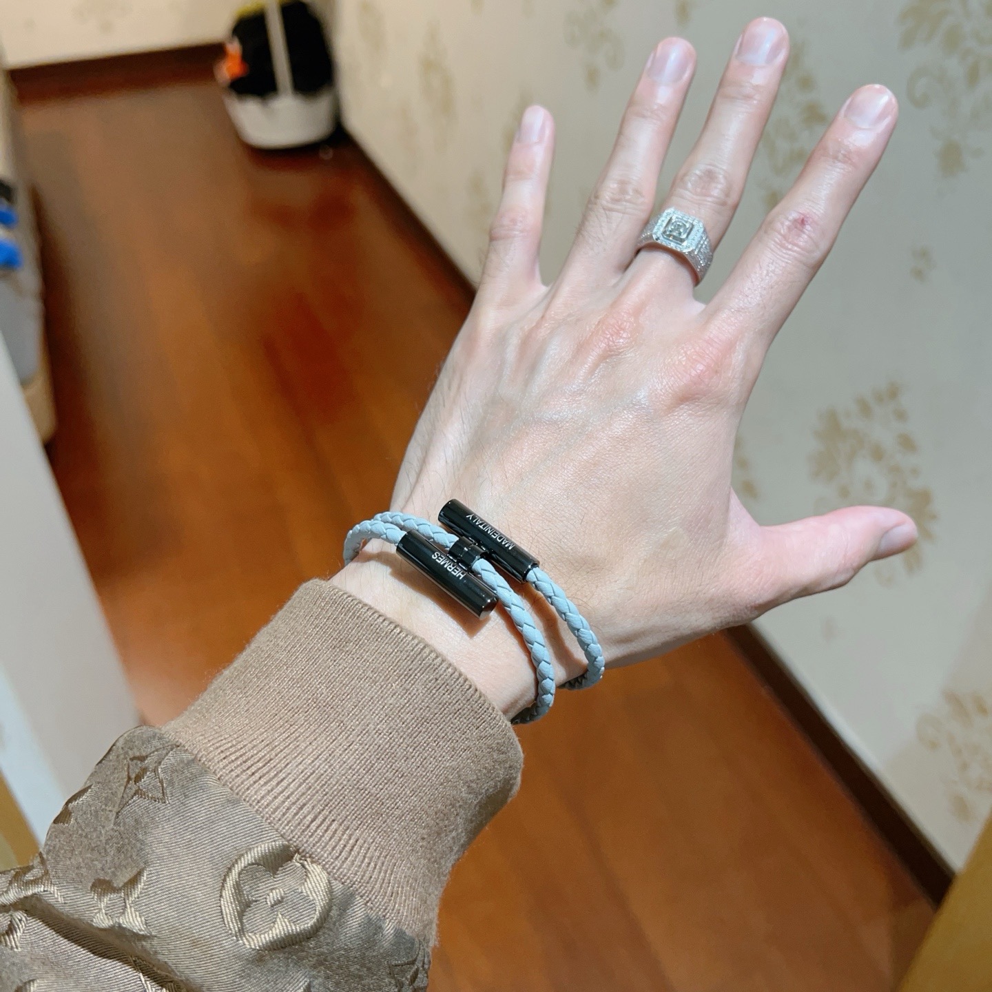 에르메스(Hermes) 프리미엄 위빙 가죽 핸드메이드 팔찌 악세사리