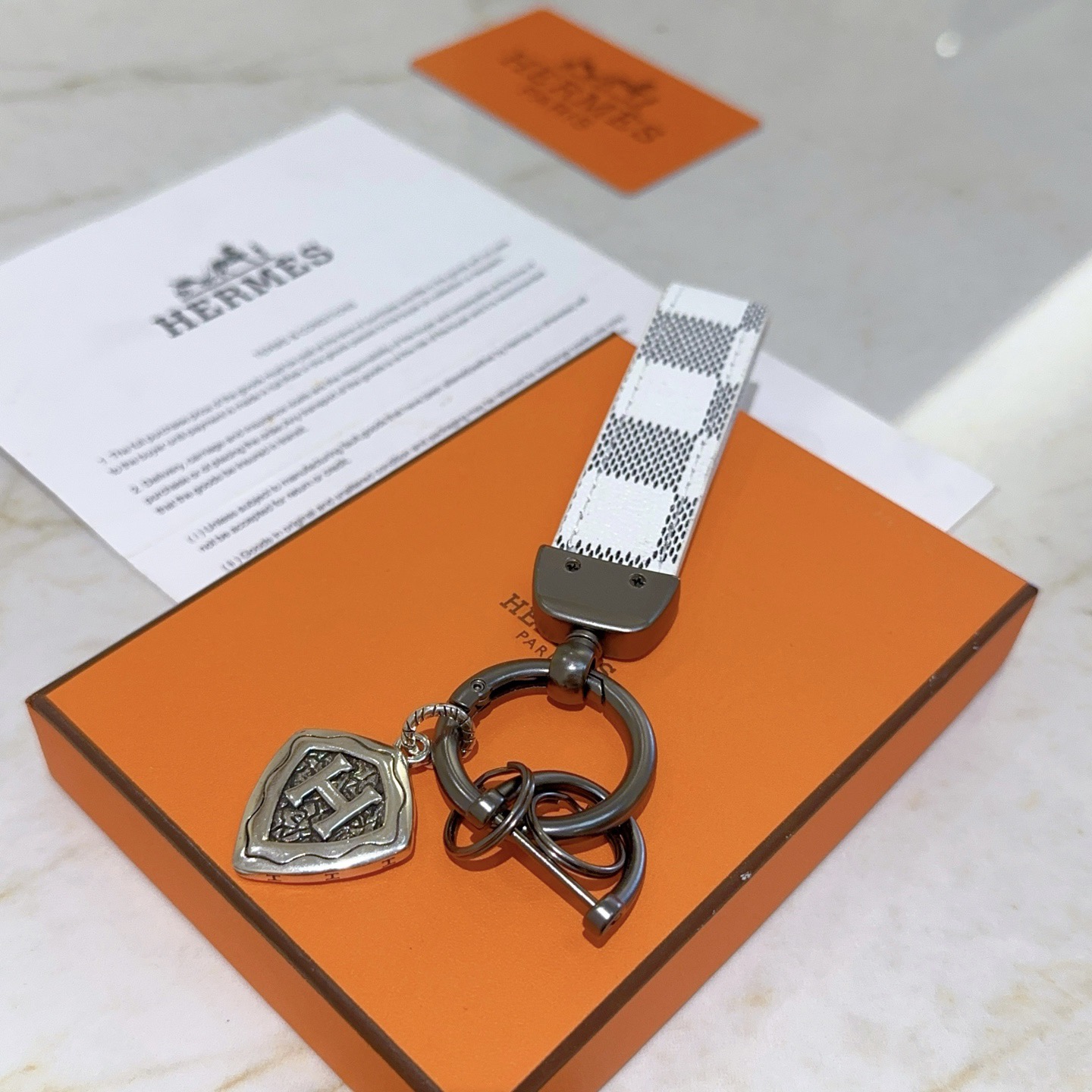 에르메스(Hermes) 프리미엄 쉐인 당크르 키링 & 백참 악세사리