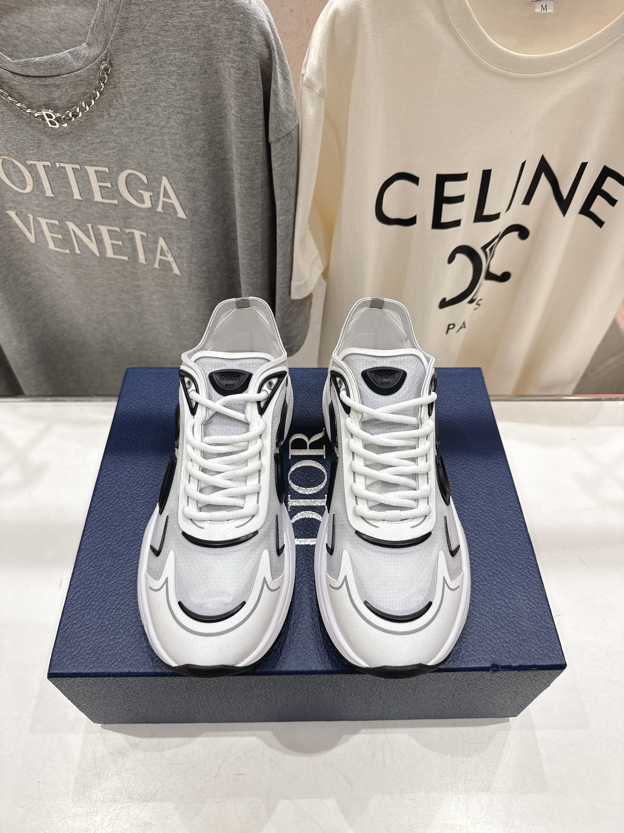 디올(Dior) CD F019 테크니컬 스니커즈 신발