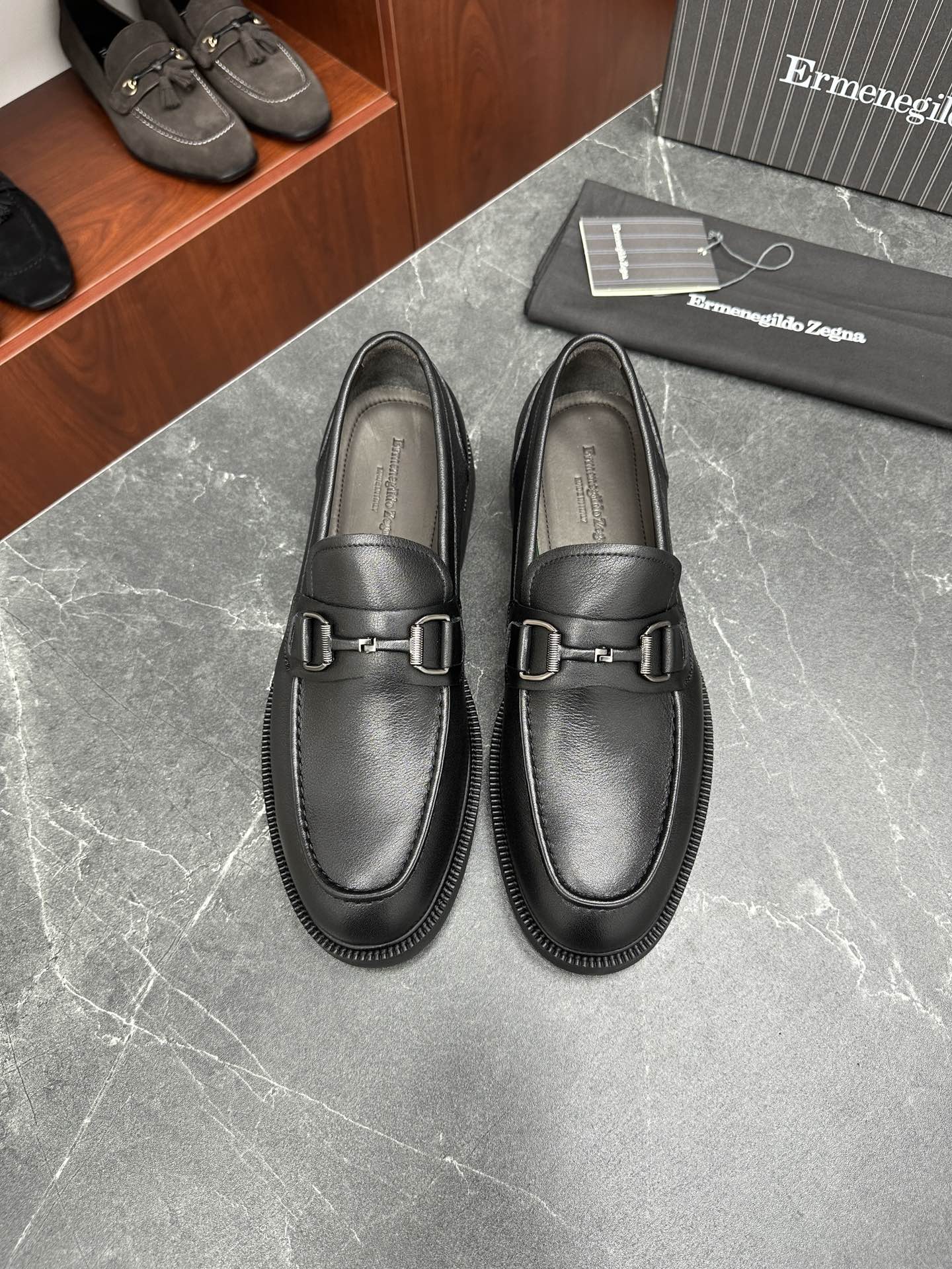 제냐(Zegna) EZ 에센셜 경량 소프트 로퍼 구두 신발