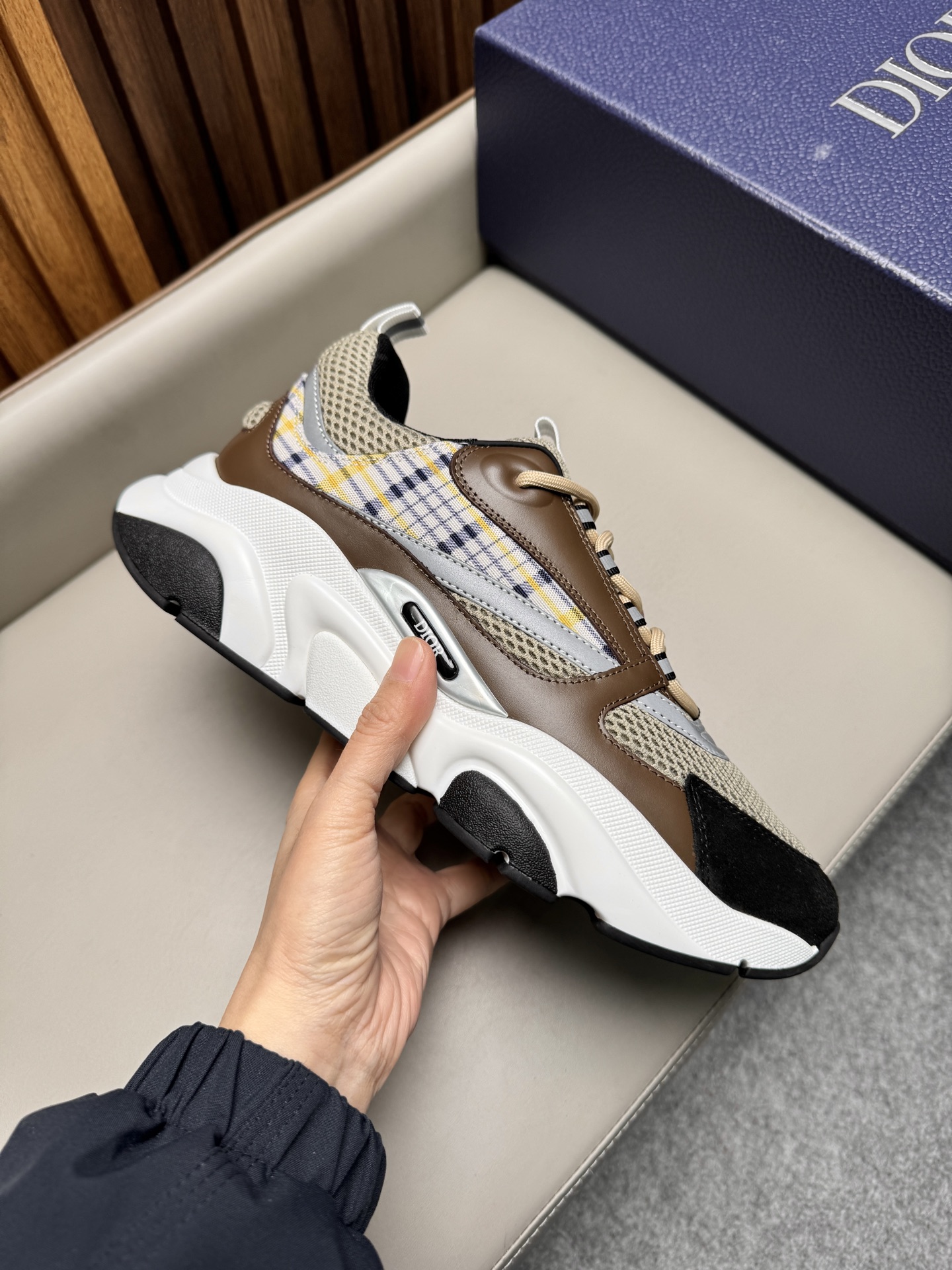 디올(Dior) 레트로 런닝 스니커즈 신발