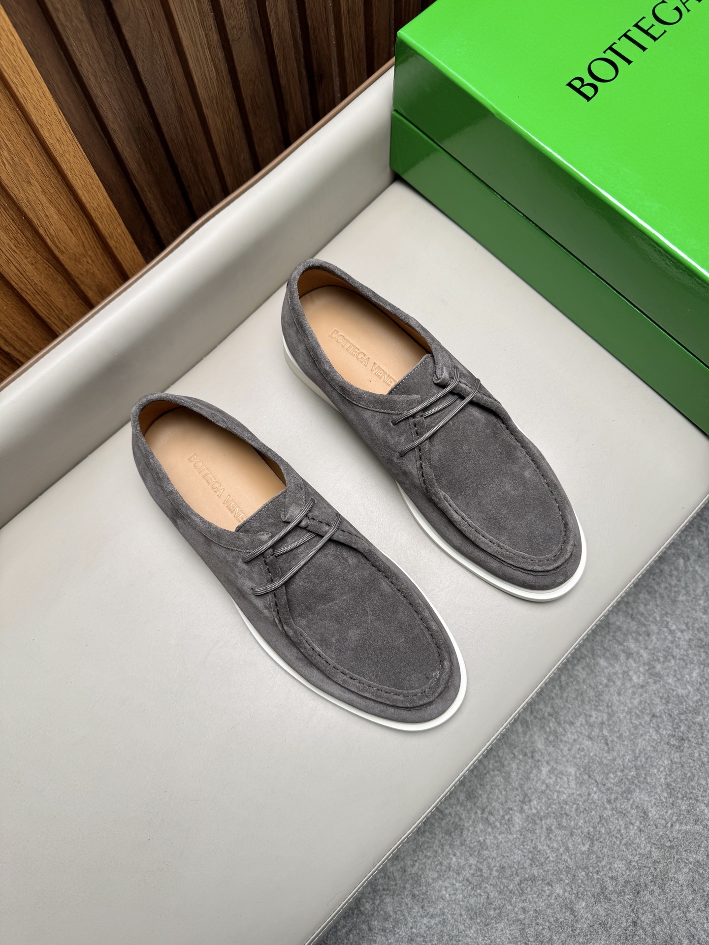 보테가 베네타(Bottega Veneta) 남성 캐주얼 슈즈 로퍼 구두 신발