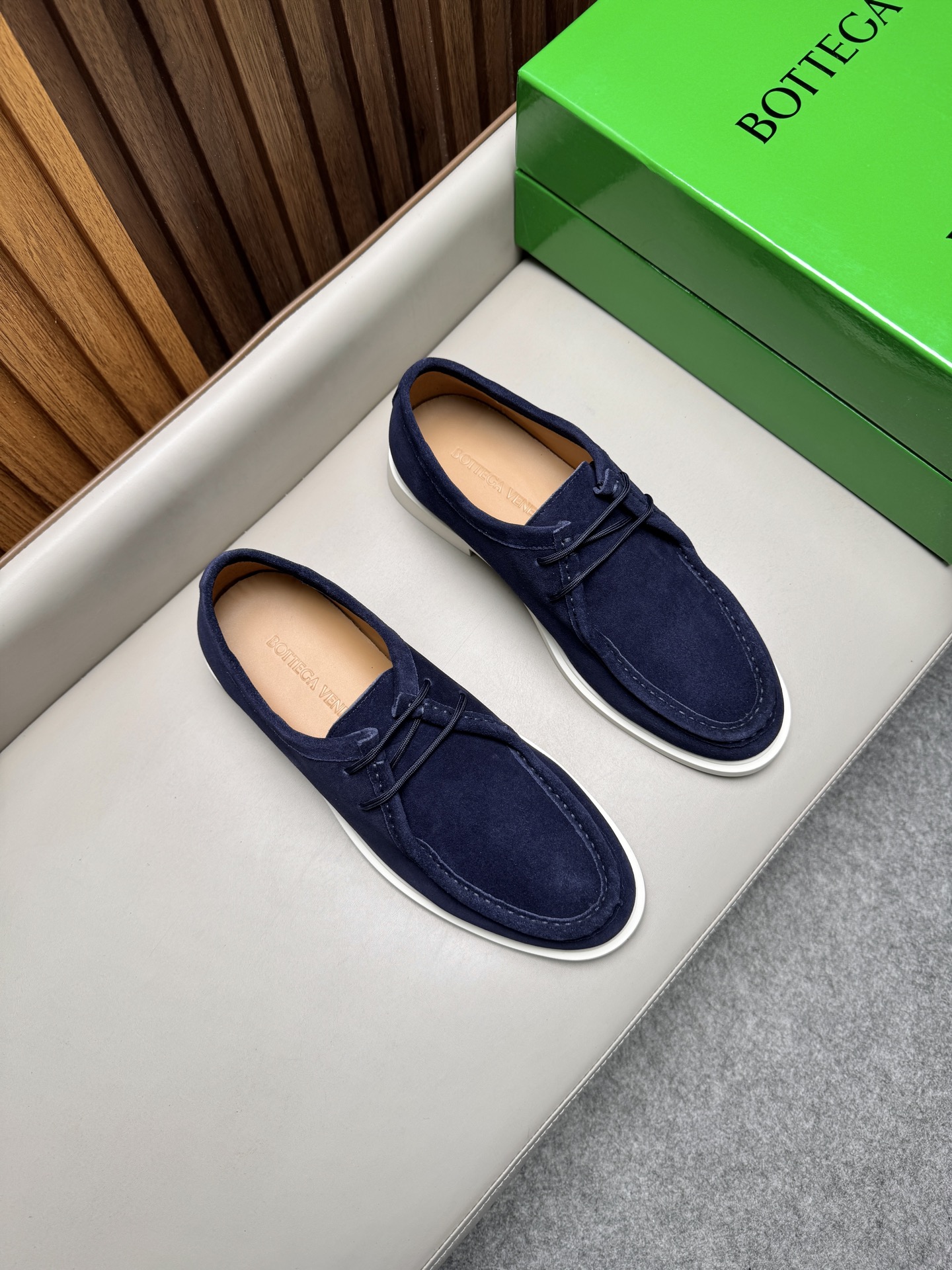 보테가 베네타(Bottega Veneta) 남성 캐주얼 슈즈 로퍼 구두 신발