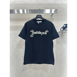 디올(Dior) 2026 신상 나비 자수 비딩 반팔 티셔츠 의류