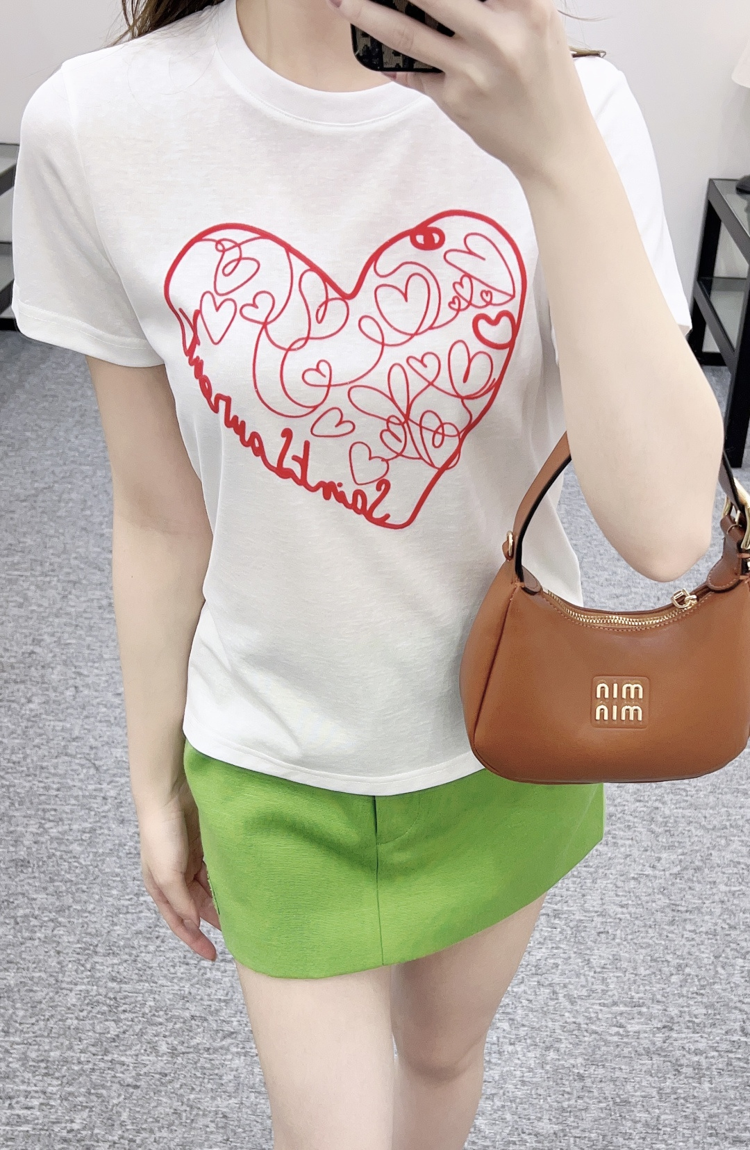 생로랑(Saint Laurent) YSL 하트 플로킹 로고 반팔 티셔츠 의류