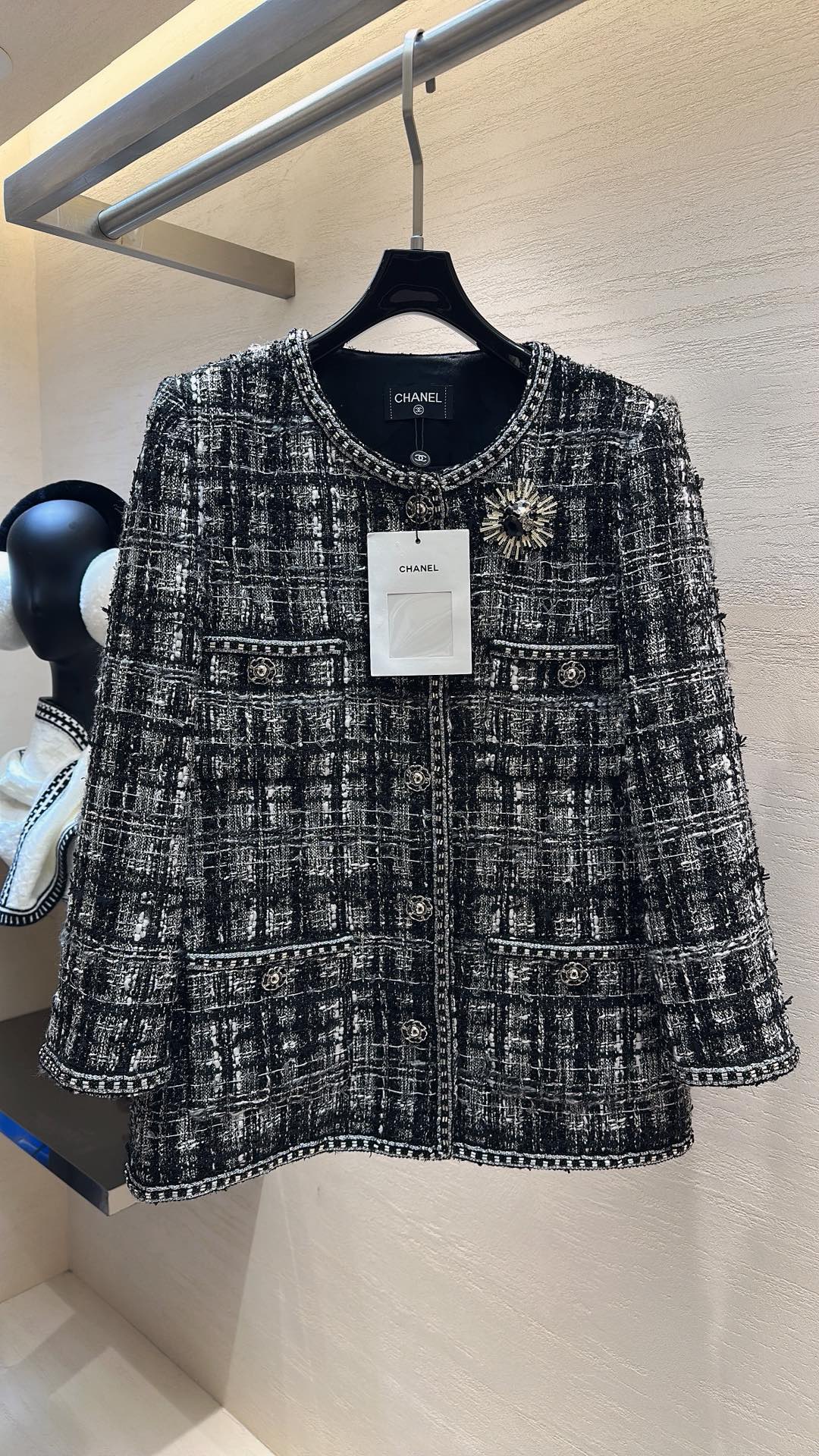 샤넬(Chanel) 커스텀 블랙&화이트 트위드 자켓 재킷 의류