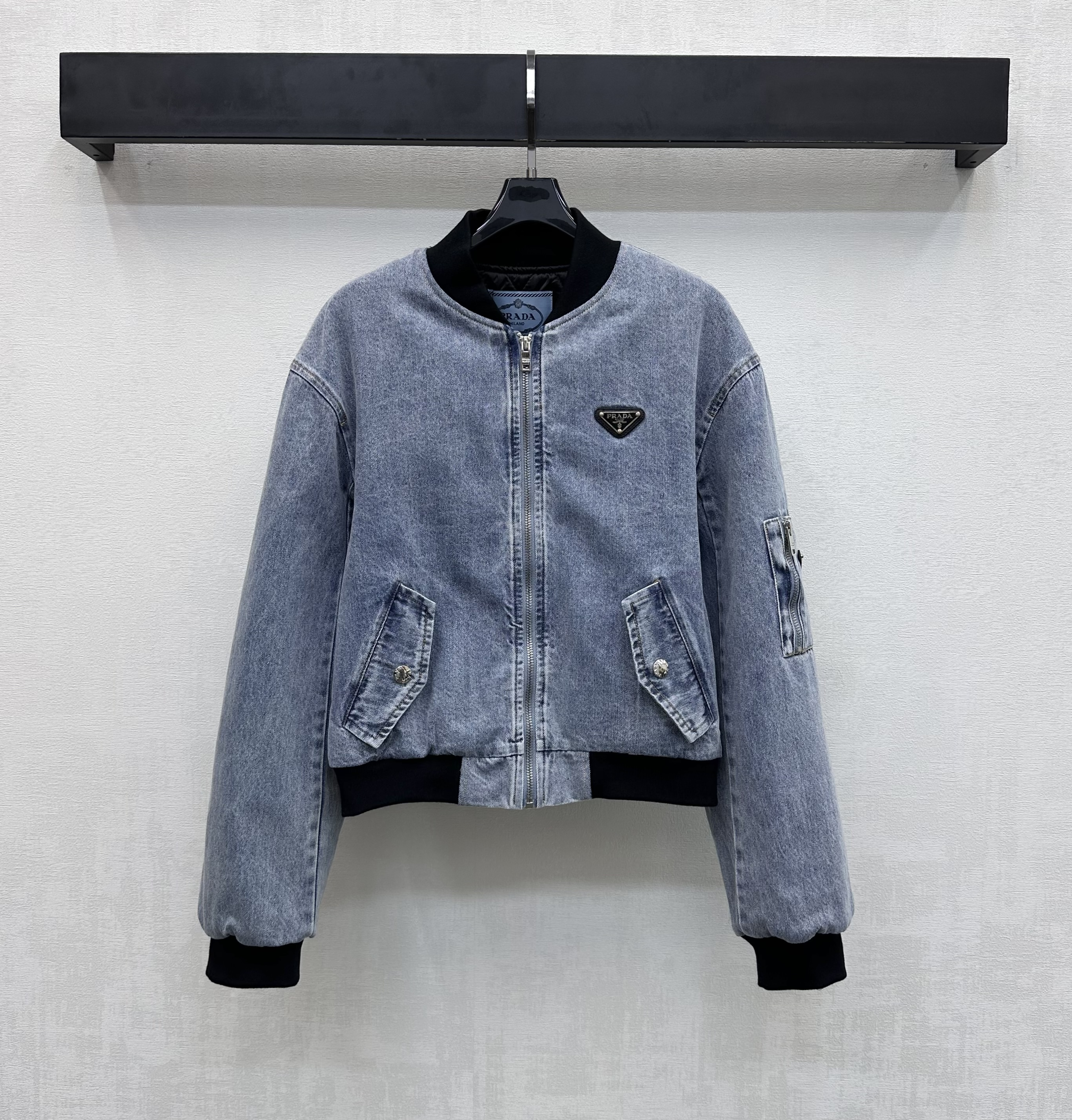 프라다(Prada) 데님 패딩 바시티 자켓 재킷 의류