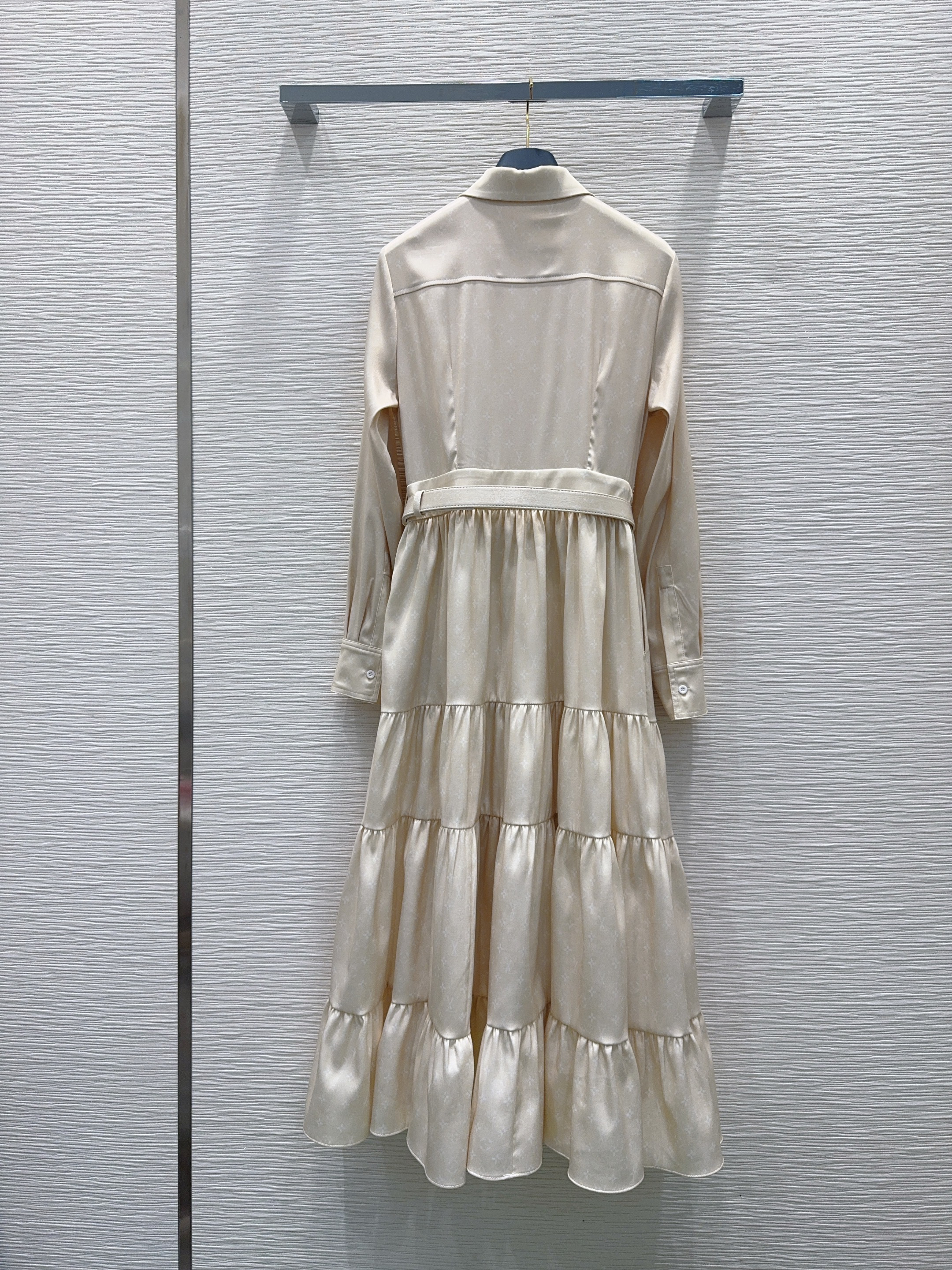 LV 루이비통 클래식 하이엔드 롱 코트 / 원피스 (High-End Long Silhouette) 의류