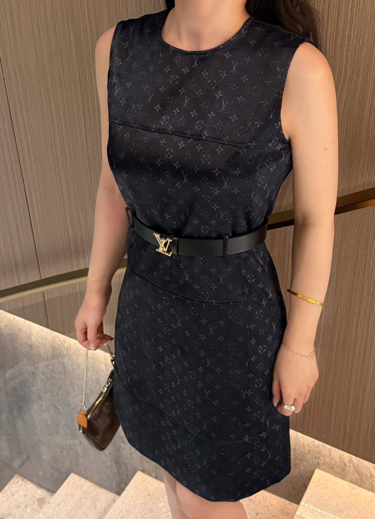 LV 루이비통 클래식 시크 미니 원피스 의류