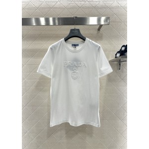 Prada 프라다 골드 레터링 로고 반팔 티셔츠 의류
