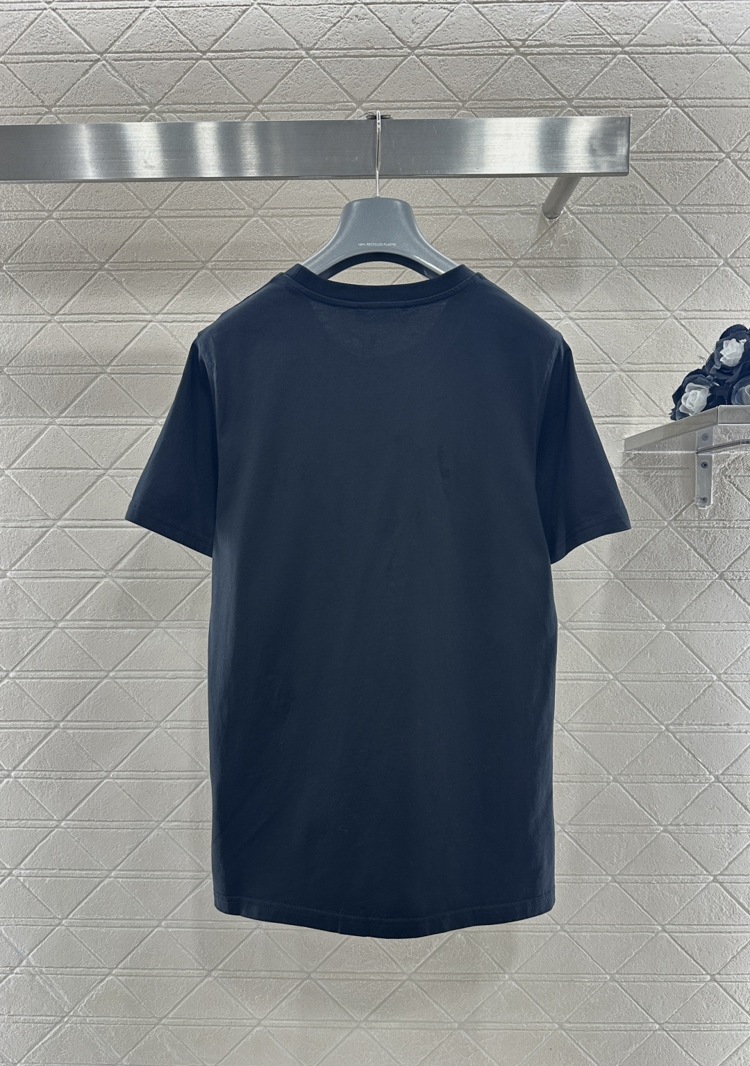 Prada 프라다 골드 레터링 로고 반팔 티셔츠 의류