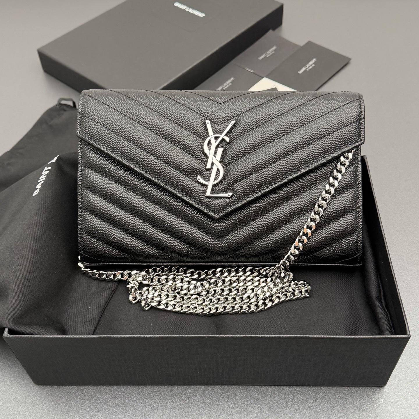 YSL 생로랑 하이엔드 ENVELOPE 체인 월렛 (블랙/은장) 숄더백 가방