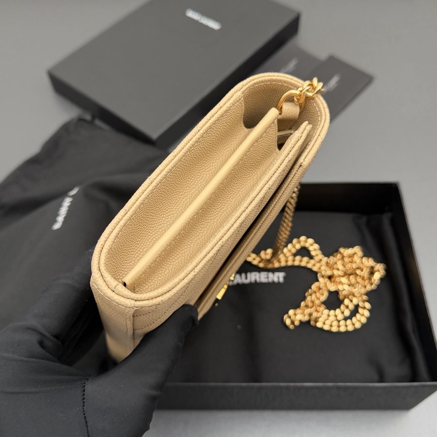 YSP 생로랑 ENVELOPE 체인 월렛 (아프리콧/금장) 가방