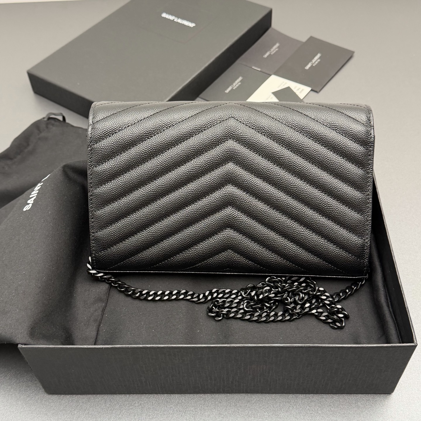 YSL 생로랑 ENVELOPE 체인 월렛 (올 블랙/블랙 로고) 가방