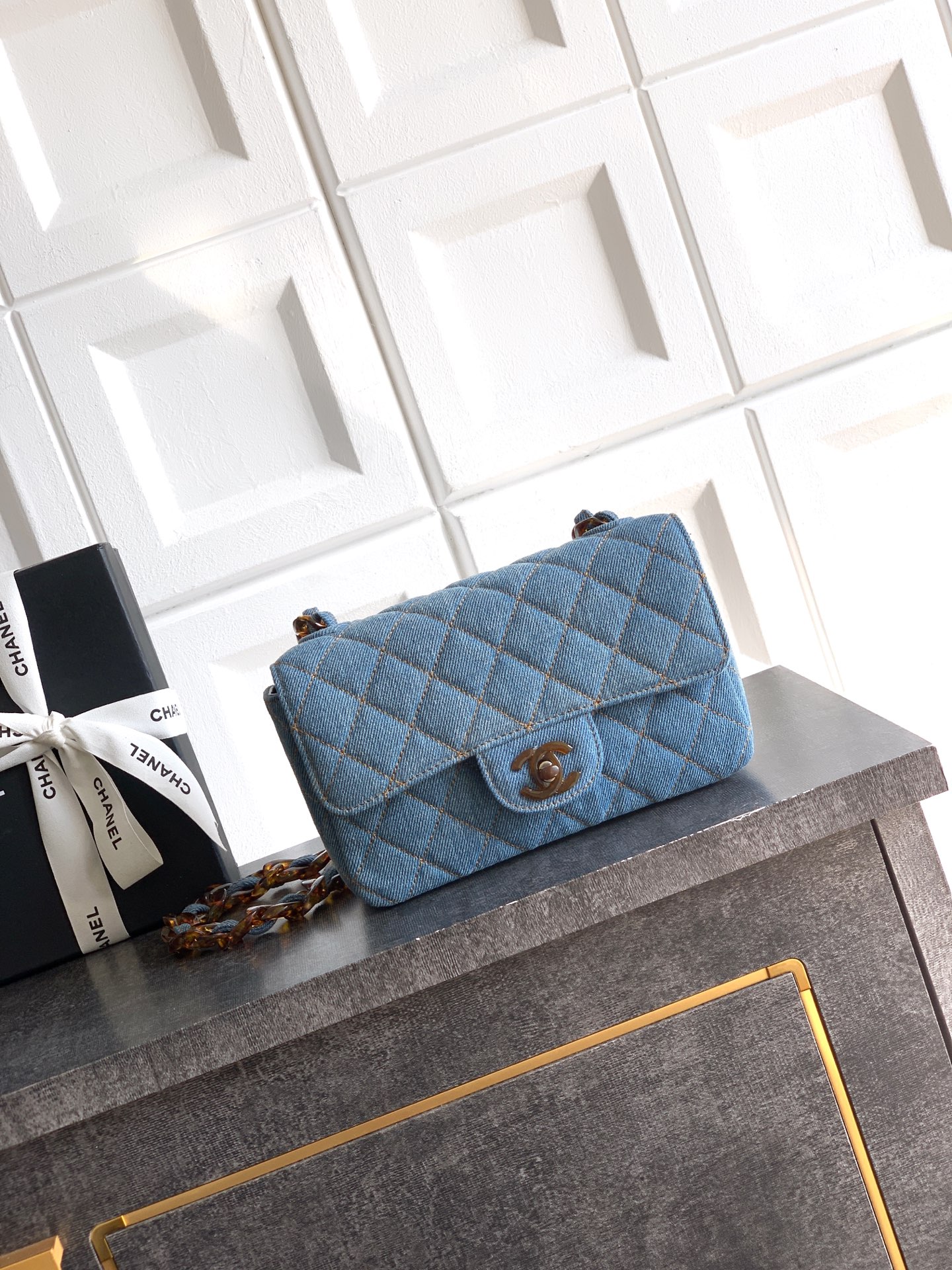 CHANEL 샤넬 빈티지 아카이브 레진 엠버 CF백 가방 Mini 20cm