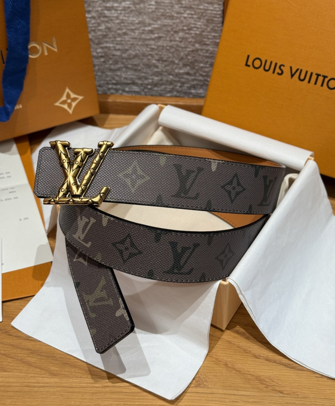 LV 루이비통 디멘션 모노그램 헤리티지 40mm 양면 벨트