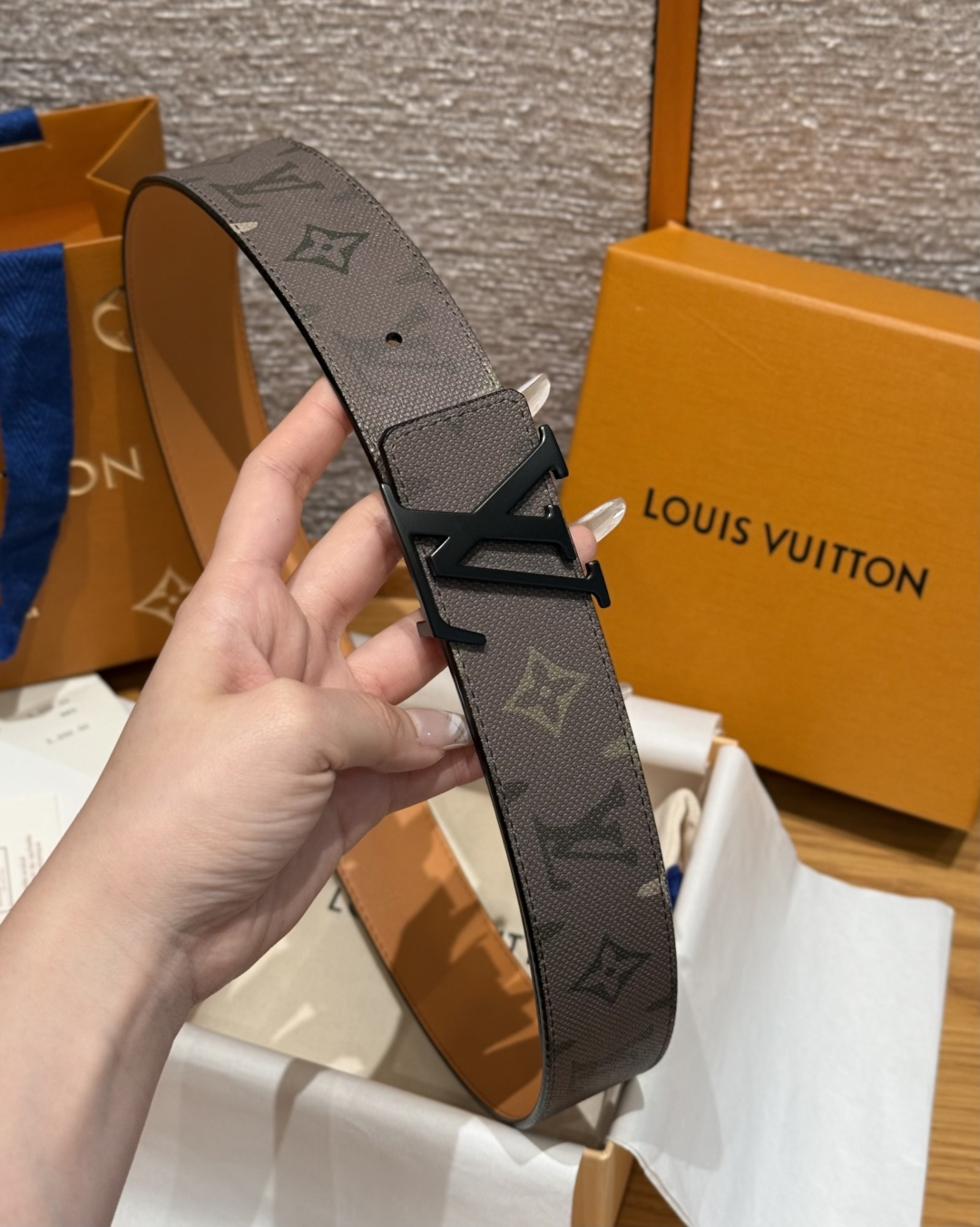 LV 루이비통 디멘션 모노그램 헤리티지 40mm 양면 벨트