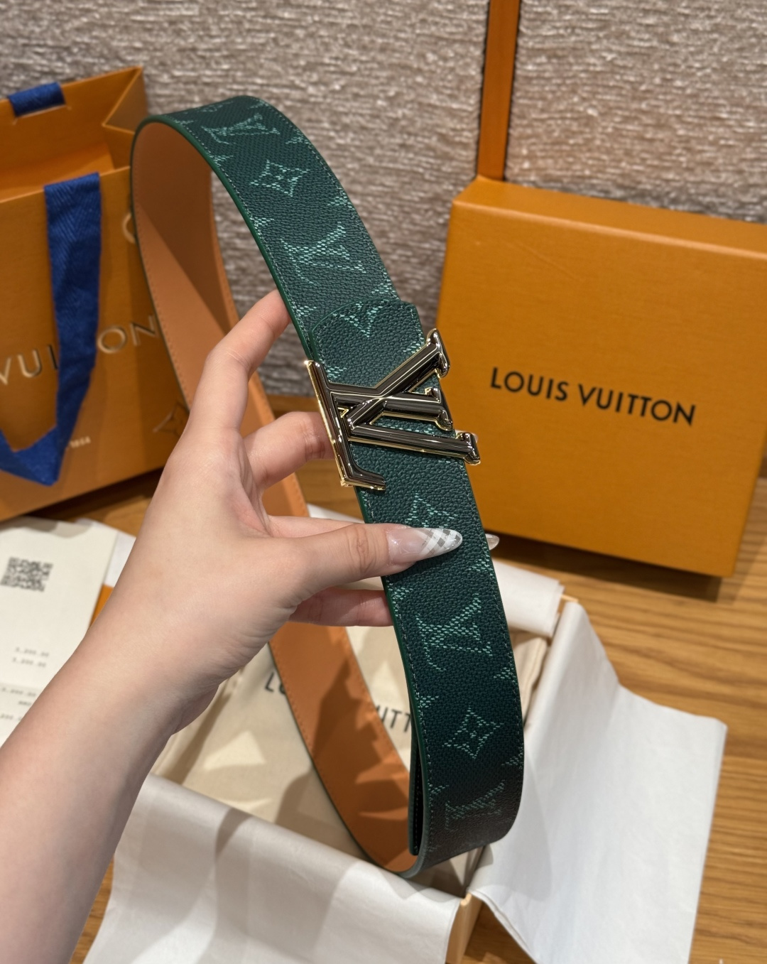 LV 루이비통 디멘션 모노그램 헤리티지 40mm 양면 벨트